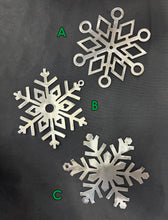 Load image into Gallery viewer, Metal Snowflake Ornaments
